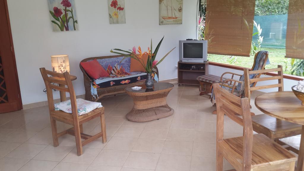Los Delfines Lodge Puerto Viejo de Talamanca Rum bild