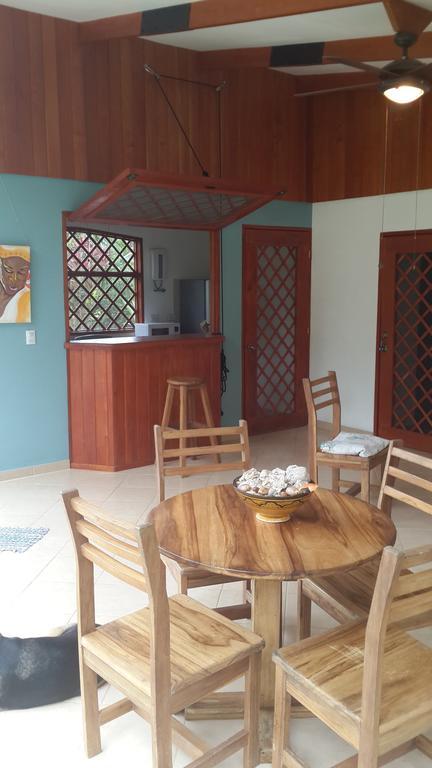 Los Delfines Lodge Puerto Viejo de Talamanca Rum bild