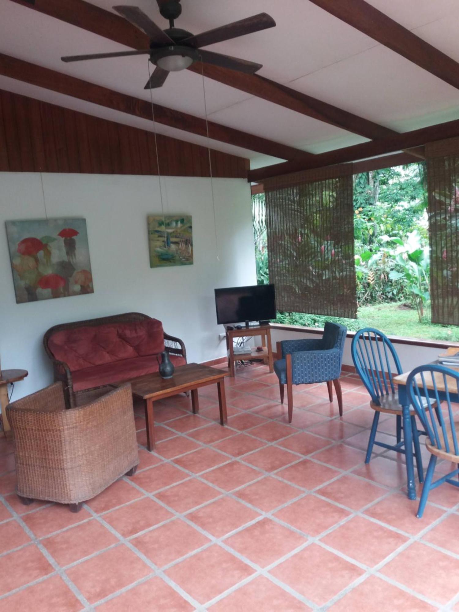 Los Delfines Lodge Puerto Viejo de Talamanca Exteriör bild